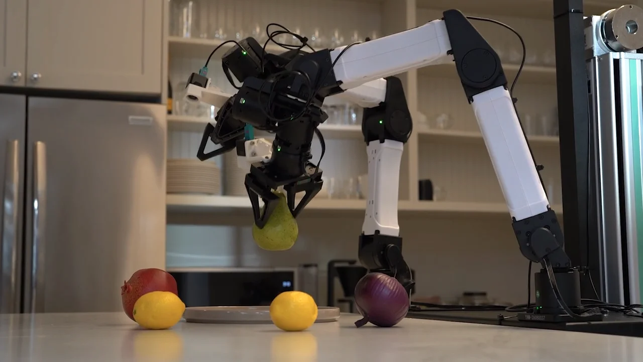 Runway recycle sa vidéo générative pour apprendre aux robots à saisir des objets